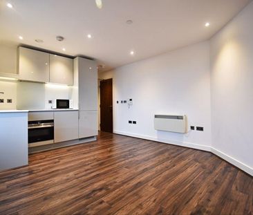 Studio to rent - Photo 3