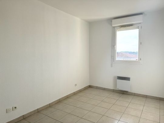 APPARTEMENT T3 64m2 - TERRASSE vue Sainte Vcitoire - GARAGE - Photo 1