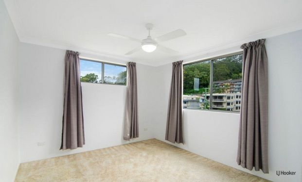 Prime Burleigh Heads Apartment � Walk to Beach, Caf�s & Shops - Photo 1