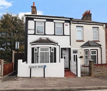 3 bedroom semi-detached house to rent - Photo 2