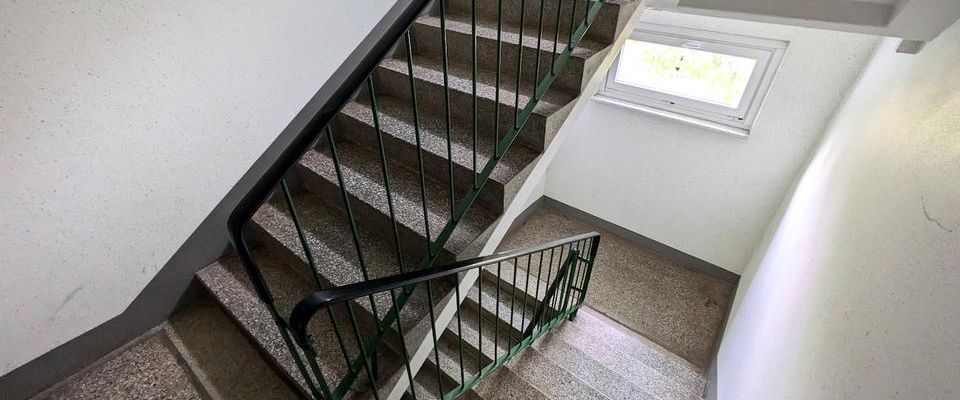 ++ freundliche Nachbarschaft - wunderschöne 3-Raum Wohnung - Balkon mit Ausblick ins Grüne ++ - Photo 1