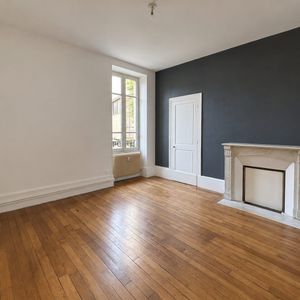 Location Appartement 1 pièce 28m² BEAUNE 21200 - Photo 2