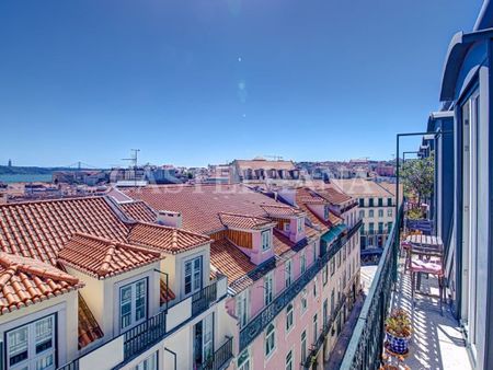 3 bedroom luxury Flat for rent in Baixa (Castelo), Lisbon - Photo 5