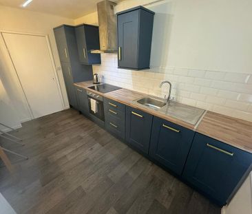 3 bedroom apartment to rent - Photo 5