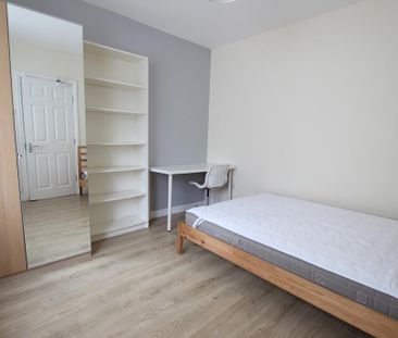 6 bedroom semi-detached house to rent - Photo 4