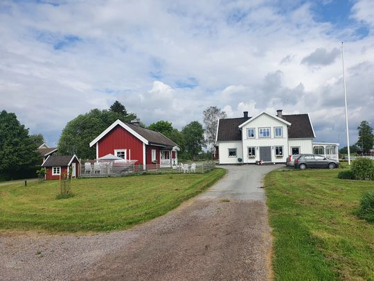 Rastorp, Kumla - Photo 1