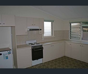 3-Bedroom Bungalow within 4km of the CBD - Photo 5