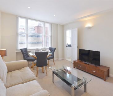 1 bed apartment to rent in Hill Street, London, W1J - Photo 2