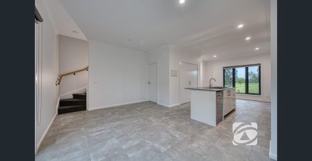 BRAND NEW TOWNHOUSE - Photo 4