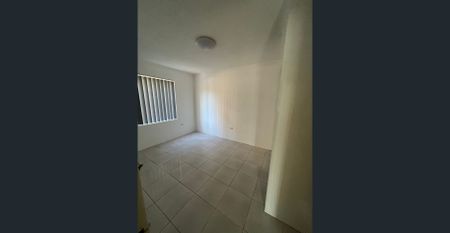 Newly Renovated - Fully Furnished - Photo 3