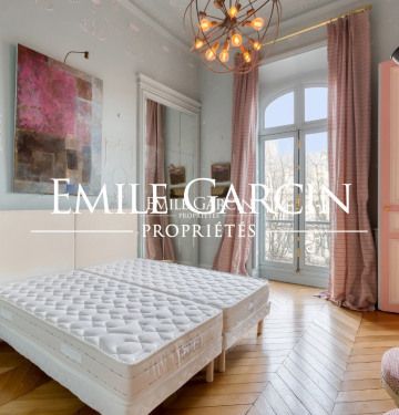 Appartement • Triangle d'Or - Photo 2