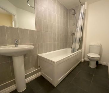 Principal Rise, Dringhouses, York - Photo 5