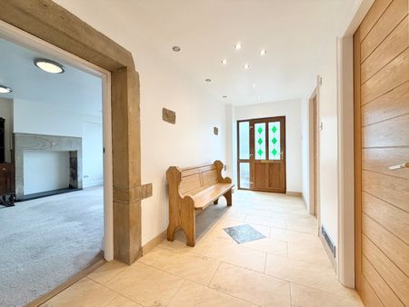 4 bedroom detached house to rent - Photo 5