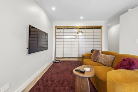 Peaceful, Fully Furnished Living with Minimal Stairs | Large Courtyard | Oversized Bathroom - Photo 2