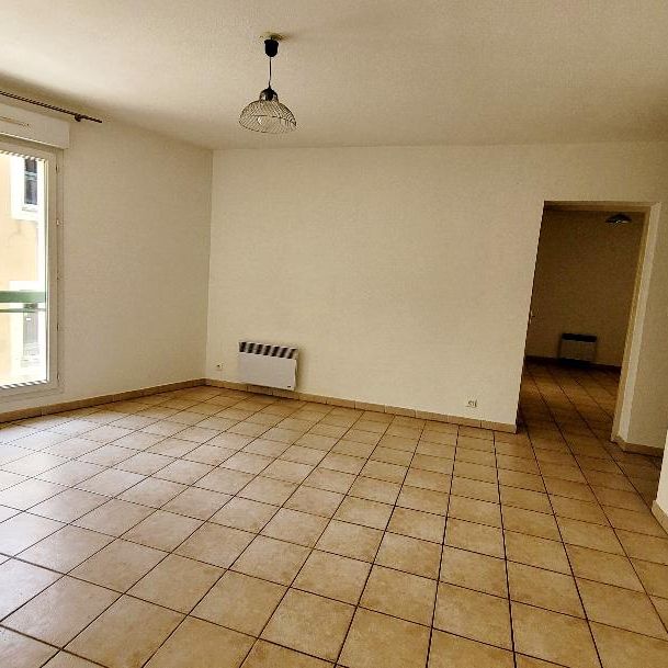 Location Appartement 2 pièces 51m² ORANGE 84100 - Photo 1