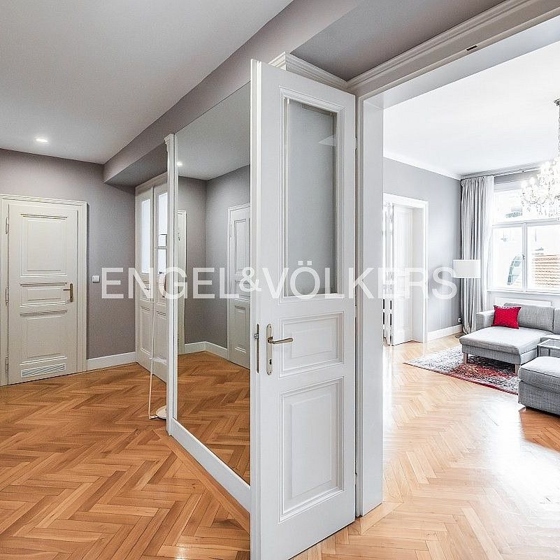 Pronájem bytu 3+1 120 m² - Photo 1