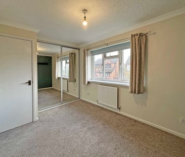 2 bedroom Semi-Detached House to rent - Photo 4