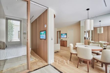 Appartement à louer à Paris 8Ème - Photo 2