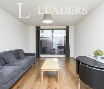 1 bedroom flat to rent - Photo 2