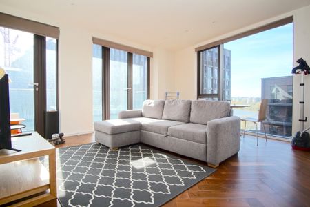 Ambassador Building, 5 New Union Square, London, SW11 7BR - Photo 2