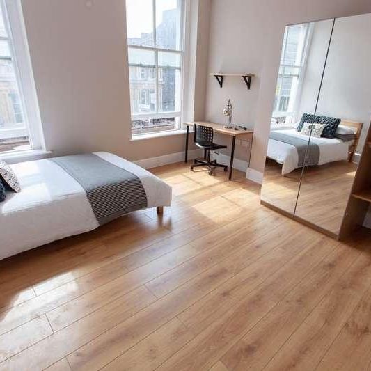 Hardman Street, L1 - Photo 1