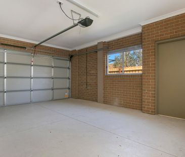 Luxurious Modern Two Bedroom Townhome - Photo 5