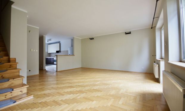 Warszawa, Mokotów, Czerniaków, Pod Kopcem - Photo 1