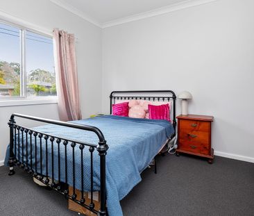 Spacious Home in Lemon Tree Passage - Photo 4