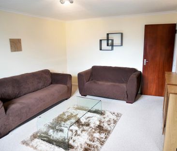 2 bedroom maisonette to rent - Photo 6