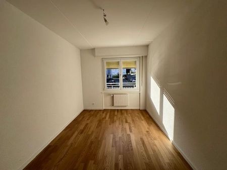 Magnifique appartement de 4.5 pièces au 1er étage entièrement rénové - Foto 5