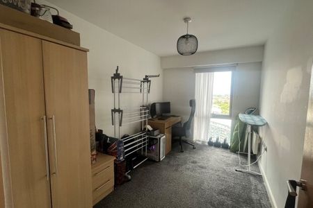 Alexandra Tower, Princes Parade, L3 - Photo 3