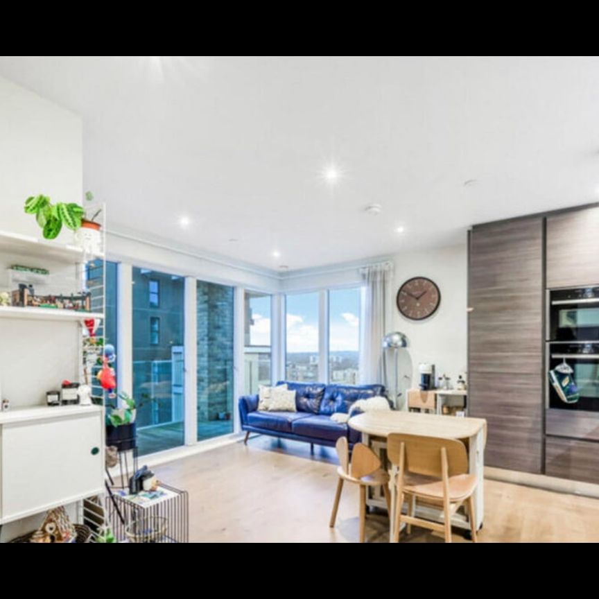 2 Bed Flat, Marsden House, SE3 - Photo 1