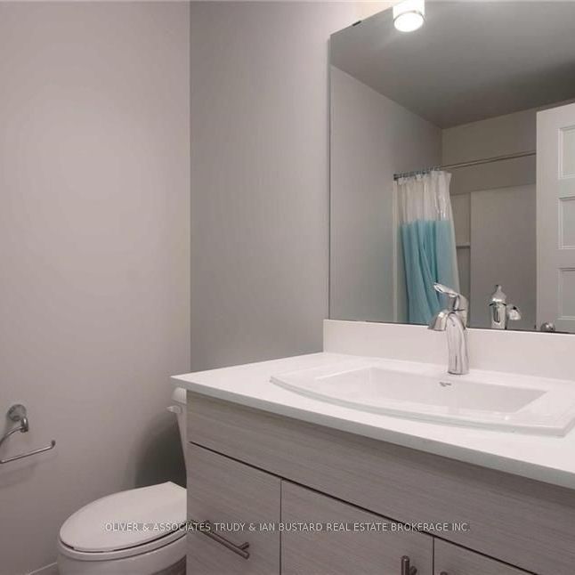 For Lease - 3025 Singleton Avenue Unit# 62, London South, Ontario - Photo 1