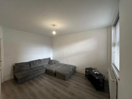 3 bedroom house share to rent - Photo 4