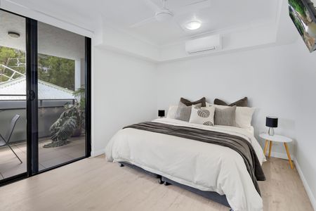 Resort Style Living in Palm Cove - Fully Furnished! - Photo 2