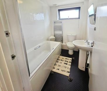 2 bedroom apartment to rent - Photo 6