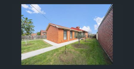 Spacious Family Home in a Quiet Location - Photo 3