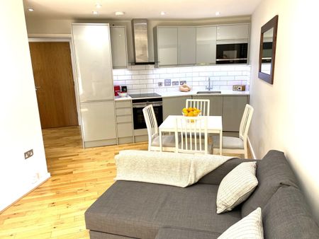 2 Bed Flat, Amisha Court, SE1 - Photo 3