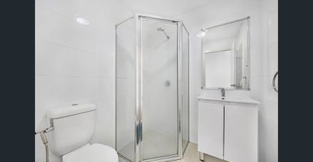 Modern Apartment in Prime Westmead Location - Photo 5