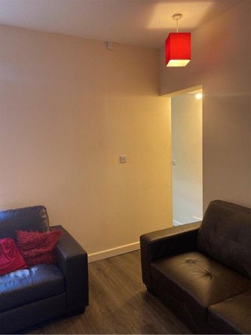 4 bedroom house share to rent - Photo 2