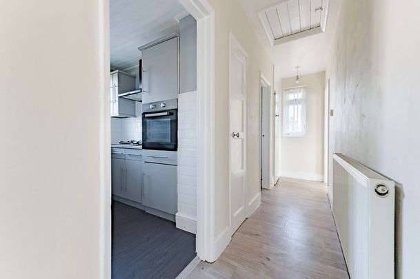 Rolleston Close, Norwich, NR5 - Photo 1