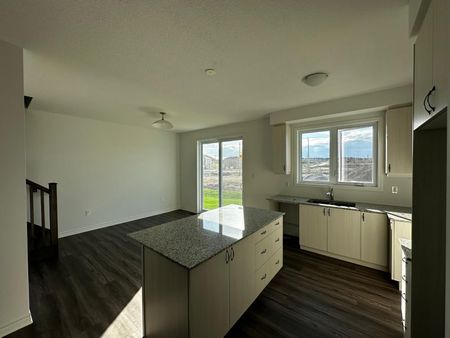 For Lease - 349 millstone Street, Kitchener, Ontario - Photo 2