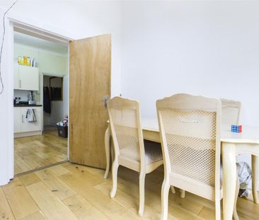 6 bedroom terraced house to rent - Photo 3