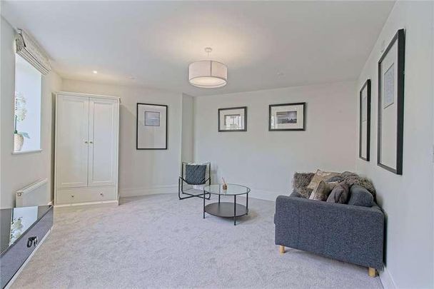 William Street, Leamington Spa, Warwickshire, CV32 - Photo 1