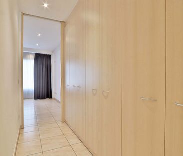 Centraal, ruim en lichtrijk appartement met 1 slaapkamer! - Foto 5