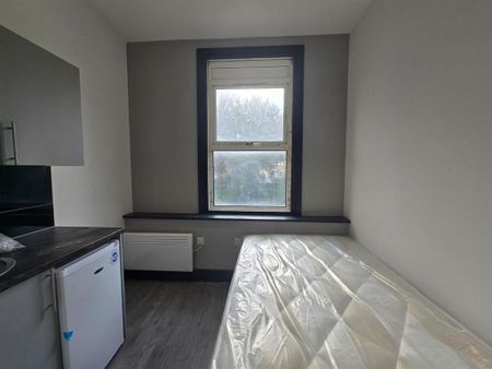 Studio to rent - Photo 3