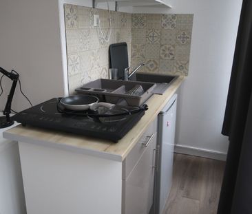 Location Appartement 1 pièce 14m² LILLE 59000 - Photo 1