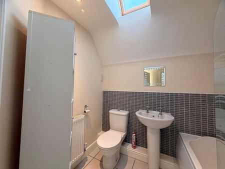 1 bedroom flat to rent - Photo 3