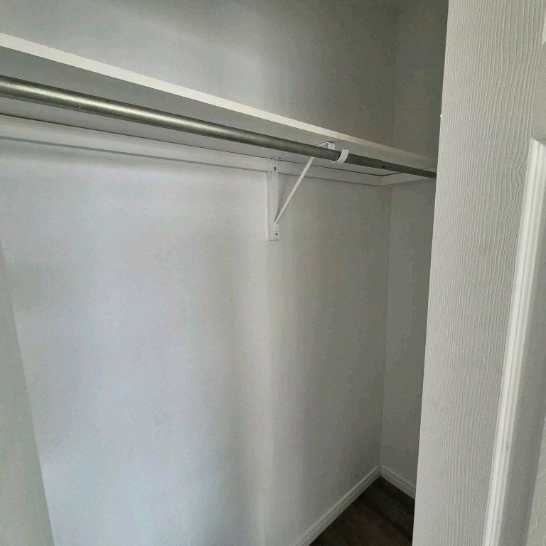 Lumineux 3 1/2 - Photo 1