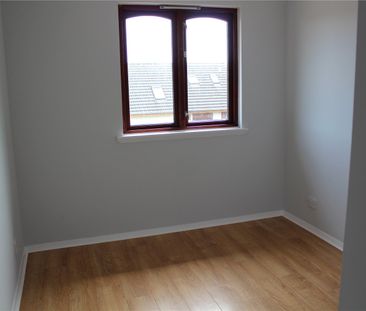 3 bedroom detached house to rent - Photo 4